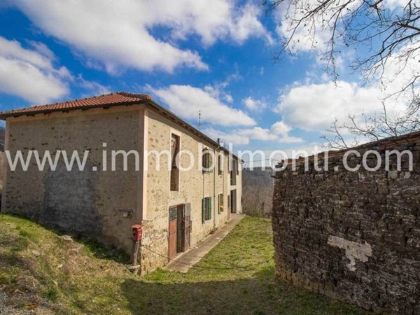 casa indipendente in vendita a Denice