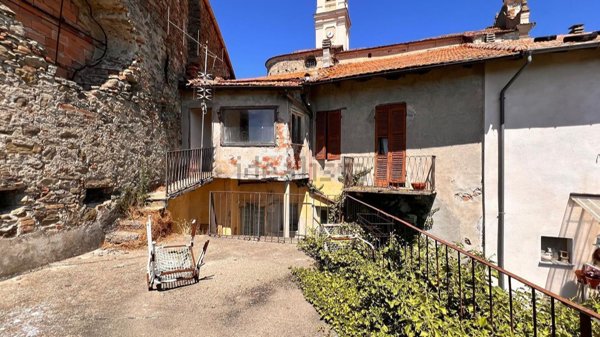 casa indipendente in vendita a Denice