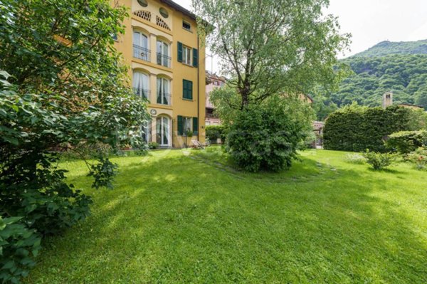 casa indipendente in vendita ad Introbio