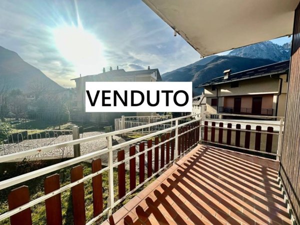 appartamento in vendita ad Introbio