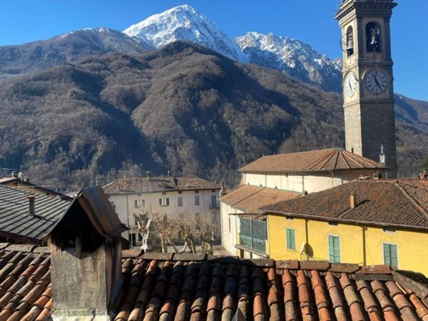 casa indipendente in vendita ad Introbio