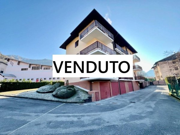 appartamento in vendita ad Introbio