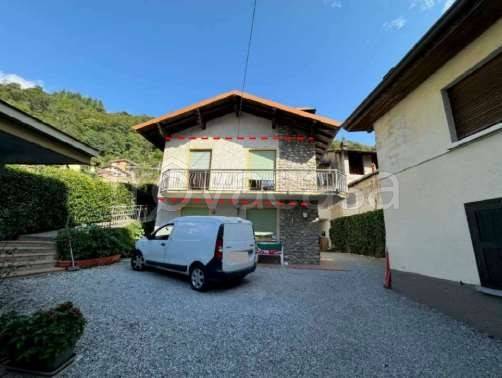 appartamento in vendita ad Introbio