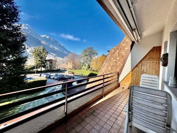 appartamento in vendita ad Introbio