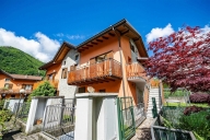 appartamento in vendita ad Introbio