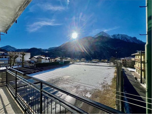 appartamento in vendita ad Introbio