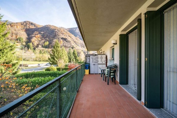 appartamento in vendita ad Introbio