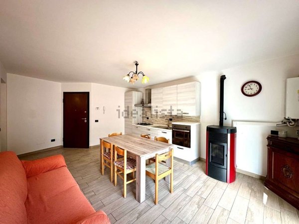 appartamento in vendita ad Introbio