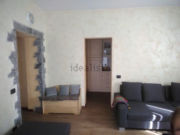 appartamento in vendita ad Introbio