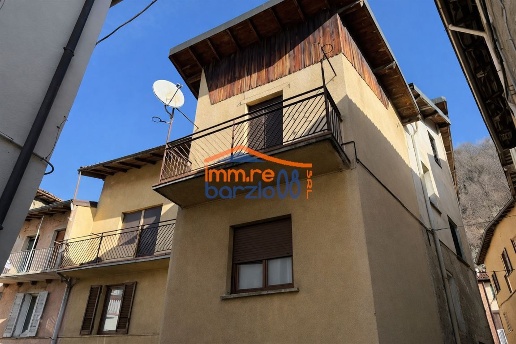 appartamento in vendita ad Introbio