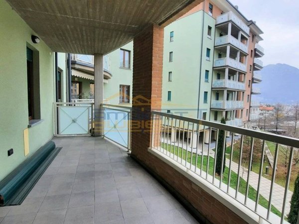 appartamento in vendita a Lecco in zona Bonacina