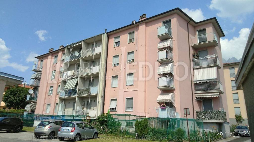 appartamento in vendita a Lecco in zona Belledo