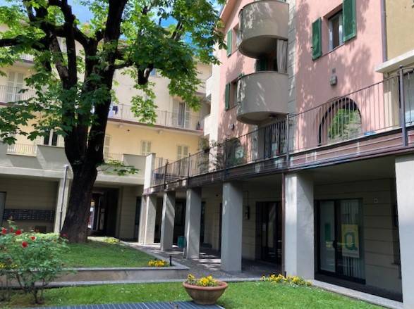 appartamento in vendita a Lecco in zona Lecco Centro