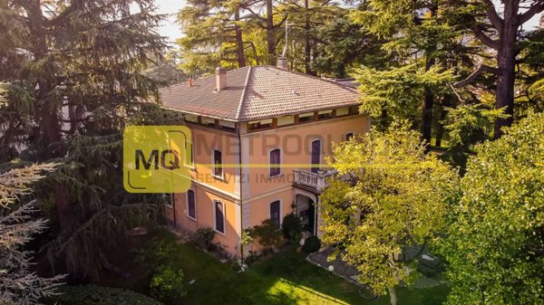 casa indipendente in vendita a Lecco in zona Viale Turati