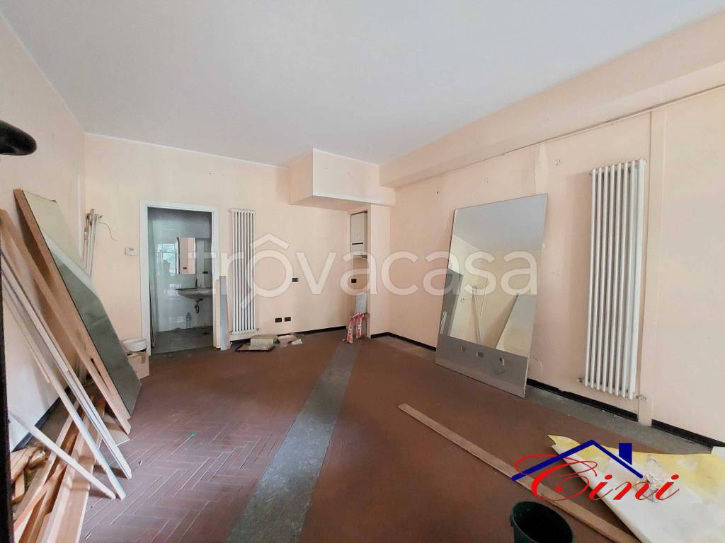 appartamento in vendita a Lecco in zona Lecco Centro
