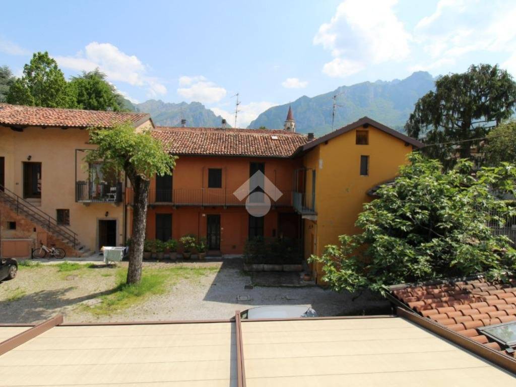 appartamento in vendita a Lecco in zona Santo Stefano