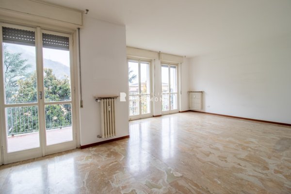 appartamento in vendita a Lecco in zona Maggianico