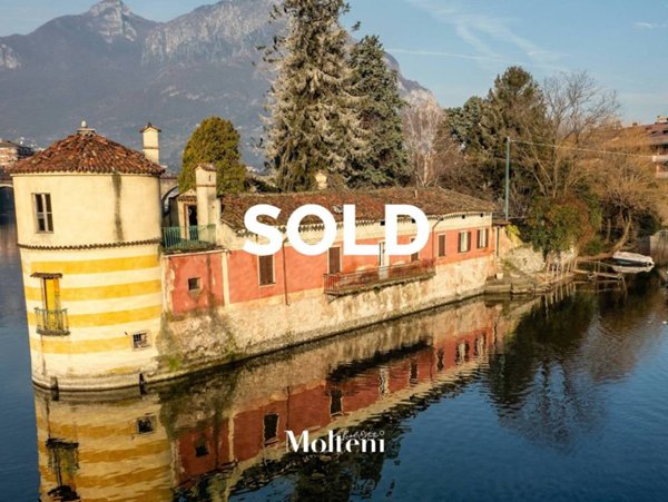 casa indipendente in vendita a Lecco in zona Pescarenico