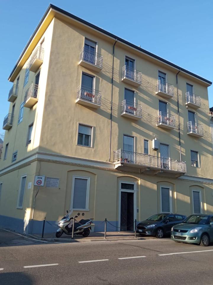 appartamento in vendita a Lecco in zona Corso Martiri