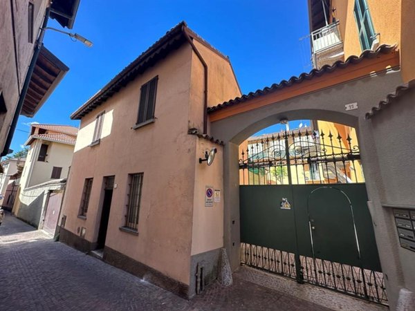 bifamiliare in vendita a Lecco in zona Castello