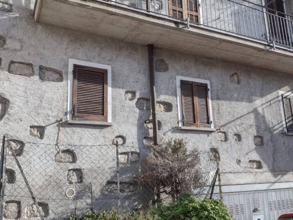 casa indipendente in vendita a Lecco in zona Acquate
