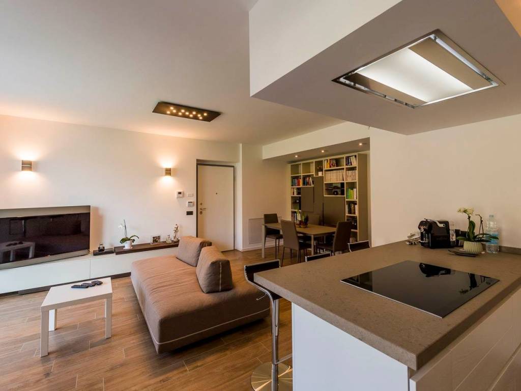 appartamento in vendita a Lecco in zona Castello
