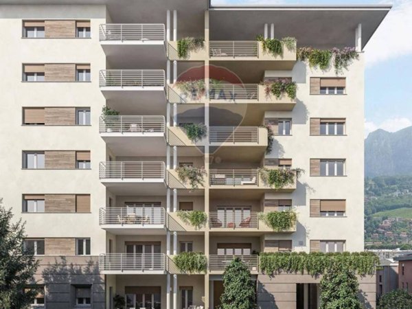 appartamento in vendita a Lecco in zona Belledo