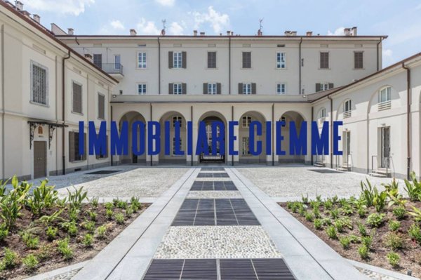 locale commerciale in vendita a Lecco in zona Corso Martiri