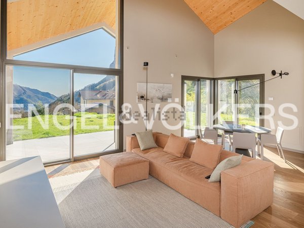 casa indipendente in vendita a Lecco