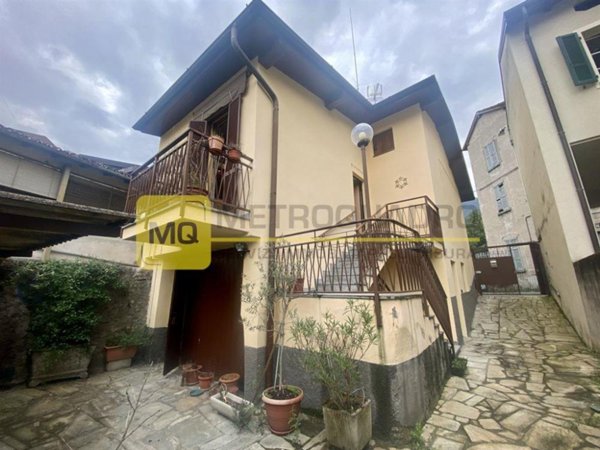 casa indipendente in vendita a Lecco in zona Viale Turati
