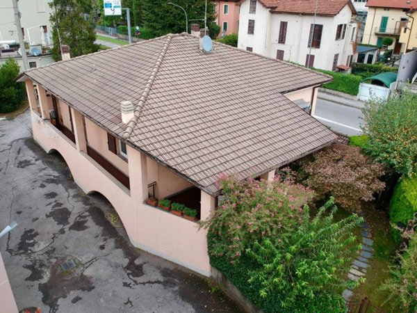 casa indipendente in vendita a Lecco in zona Maggianico