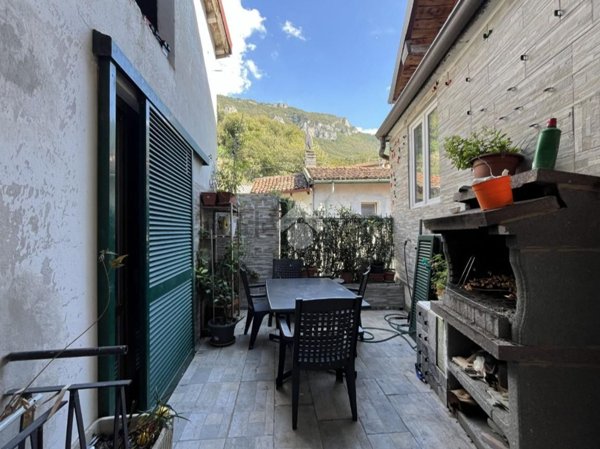 appartamento in vendita a Lecco in zona Maggianico