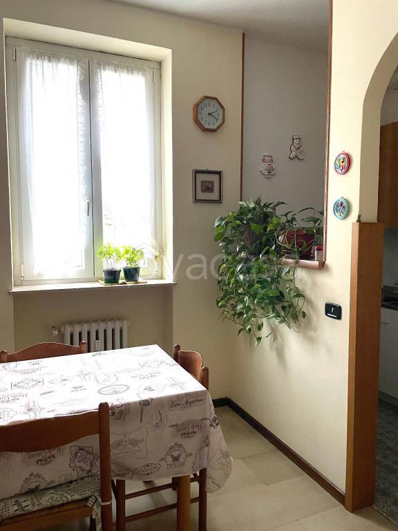 appartamento in vendita a Lecco in zona Caleotto