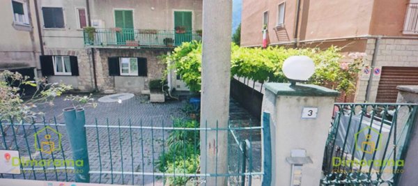 casa indipendente in vendita a Lecco