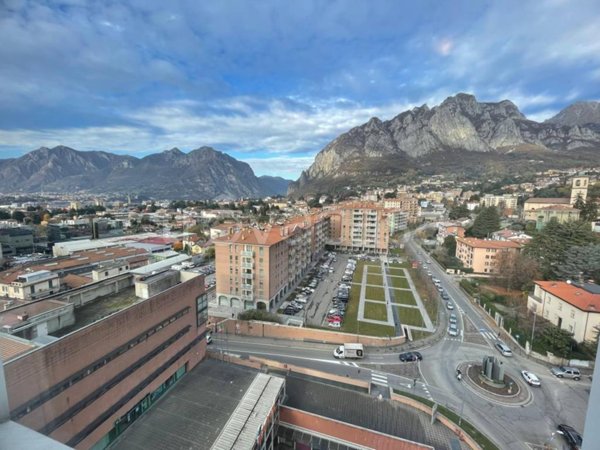 appartamento in vendita a Lecco in zona Acquate
