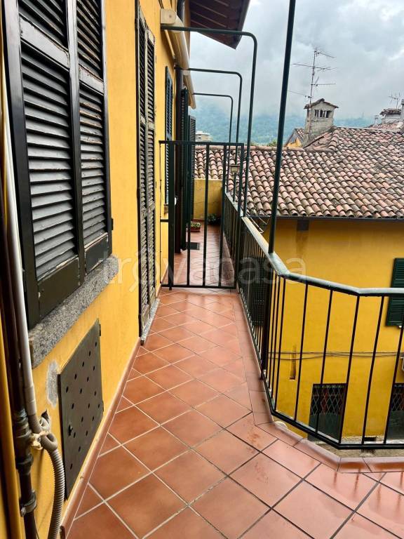 appartamento in vendita a Lecco in zona Acquate