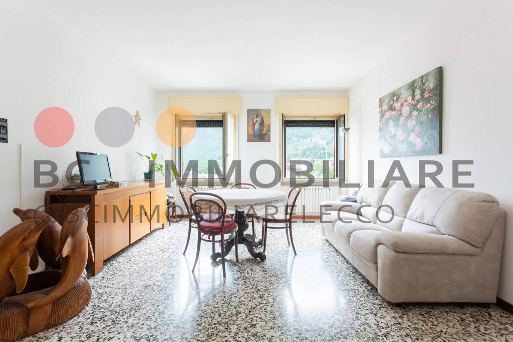 appartamento in vendita a Lecco in zona Castello