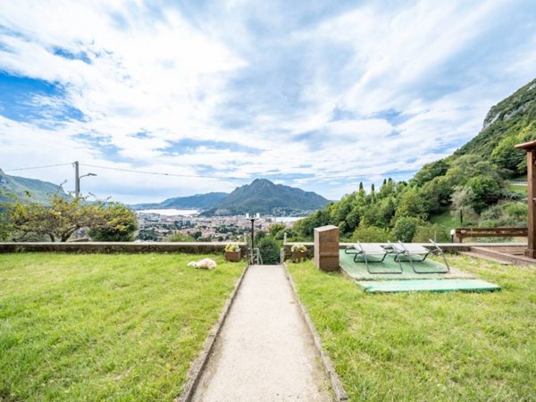 casa indipendente in vendita a Lecco in zona Rancio