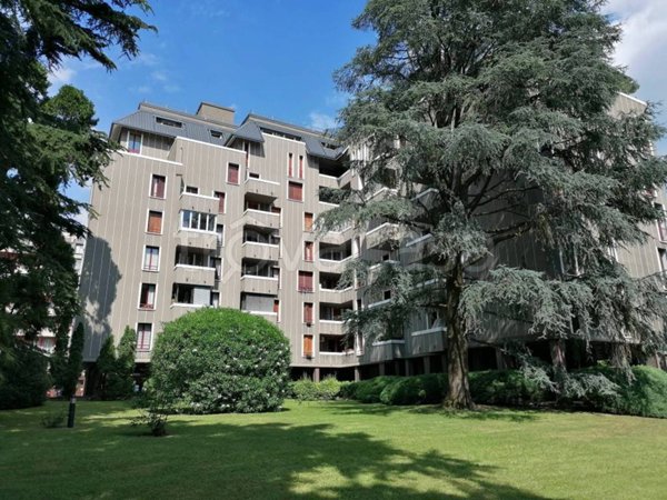 appartamento in vendita a Lecco in zona Viale Turati