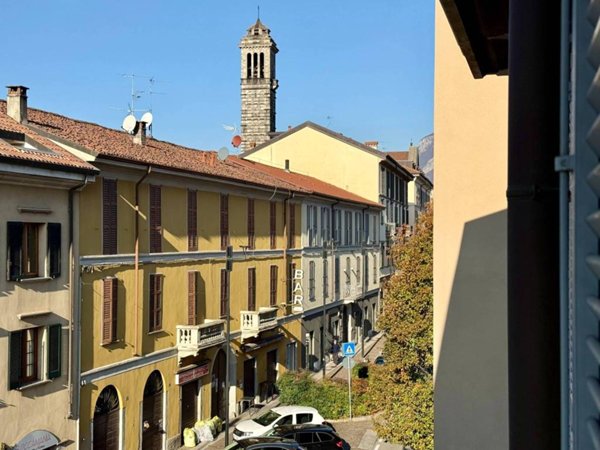 appartamento in vendita a Lecco in zona Lecco Centro