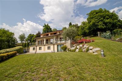 casa indipendente in vendita a Lecco