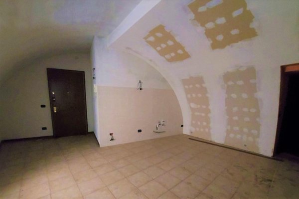 appartamento in vendita a Lecco in zona Laorca