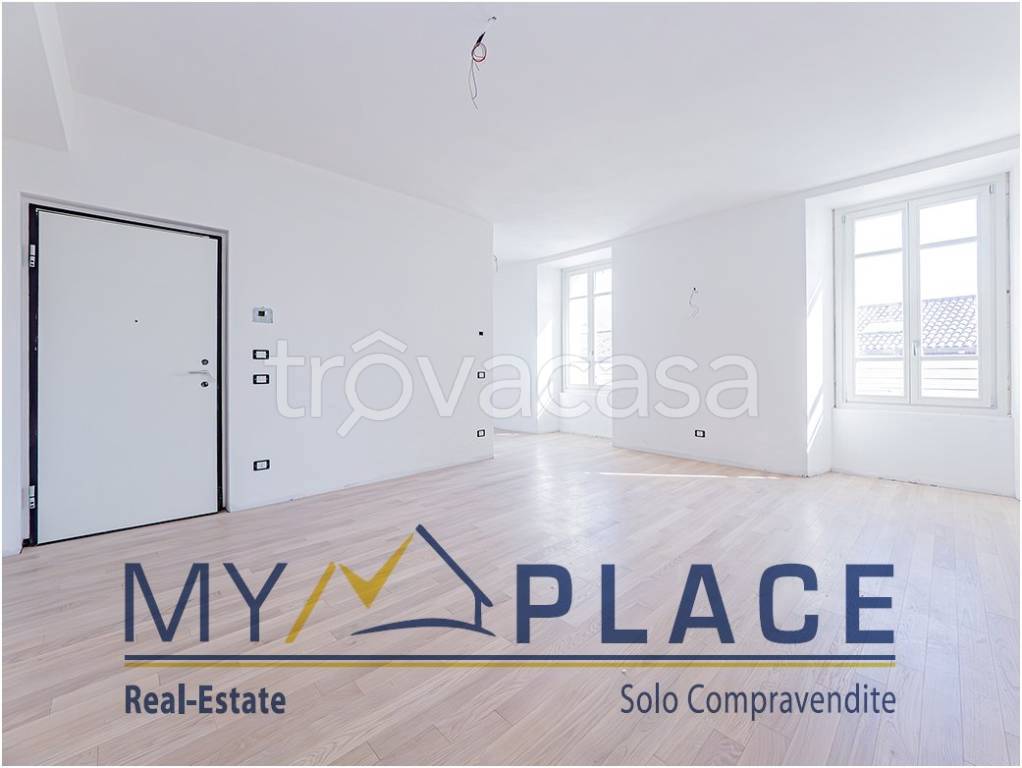 appartamento in vendita a Lecco in zona Lecco Centro