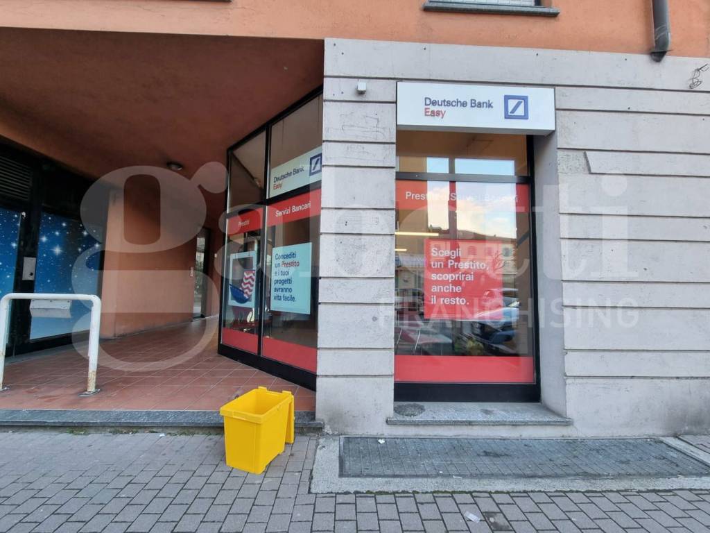 monolocale in vendita a Lecco in zona Pescarenico