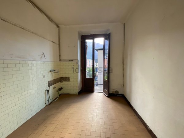 appartamento in vendita a Lecco in zona Acquate