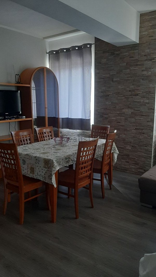 appartamento in vendita a Lecco in zona Caleotto