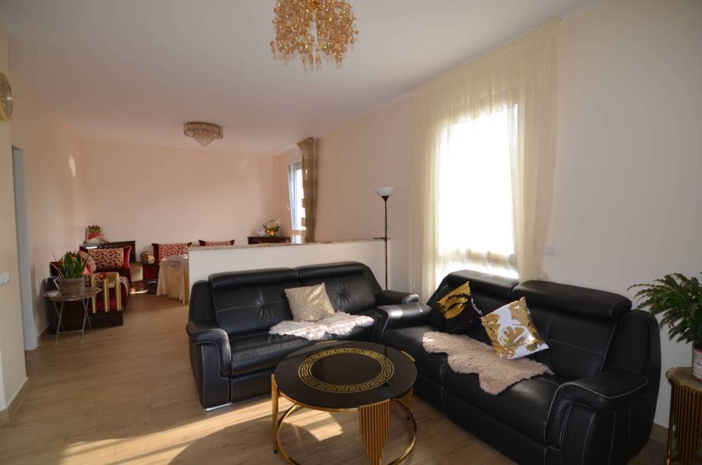 appartamento in vendita a Lecco in zona Viale Turati