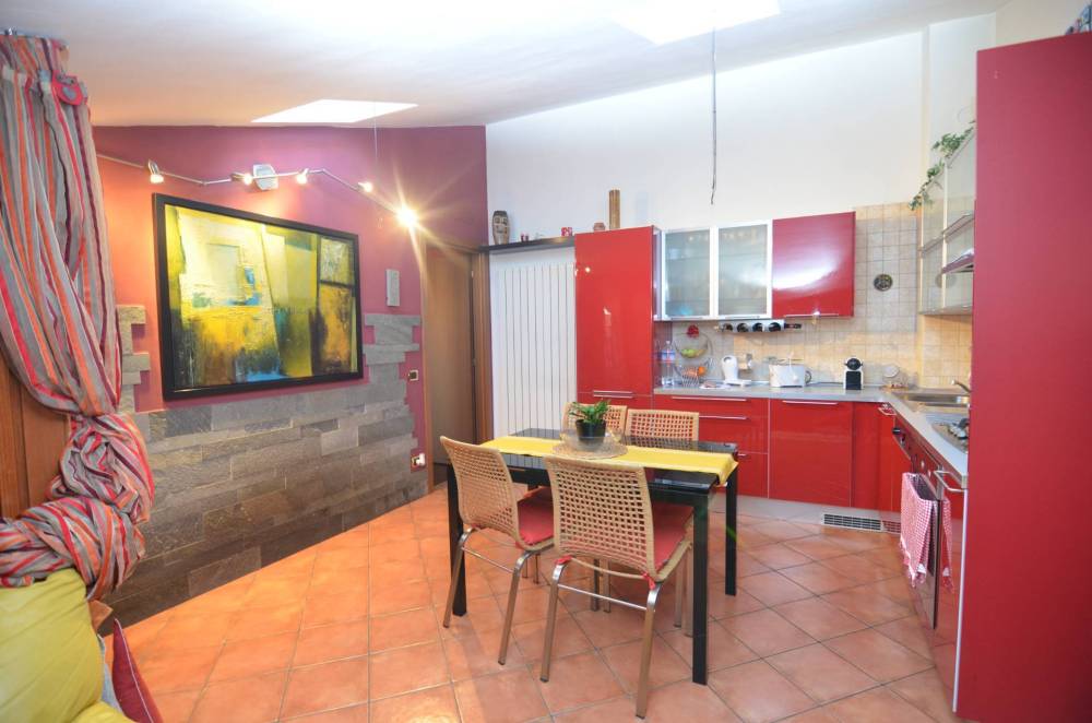 appartamento in vendita a Lecco in zona Chiuso