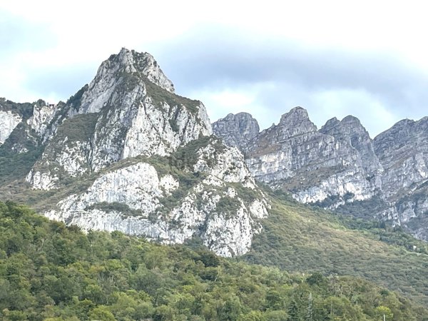 appartamento in vendita a Lecco in zona Germanedo
