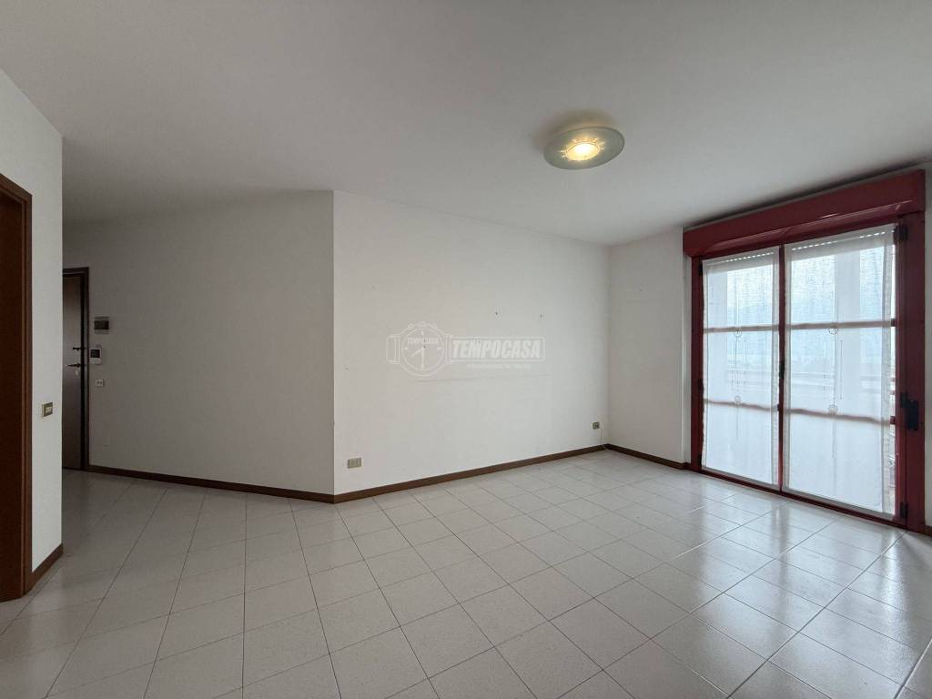 appartamento in vendita a Lecco in zona Maggianico